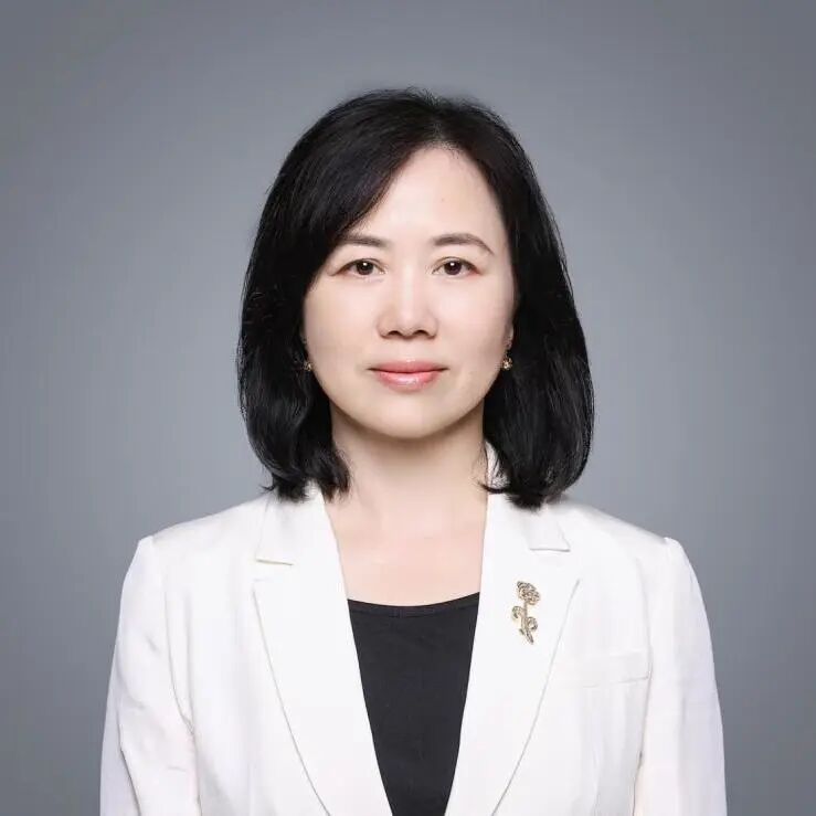 费蔚