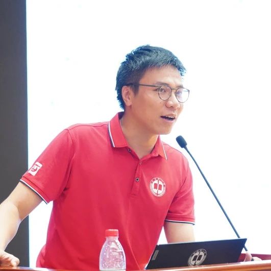 湖南省长沙市第一中学 团委书记 王警可老师.jpg